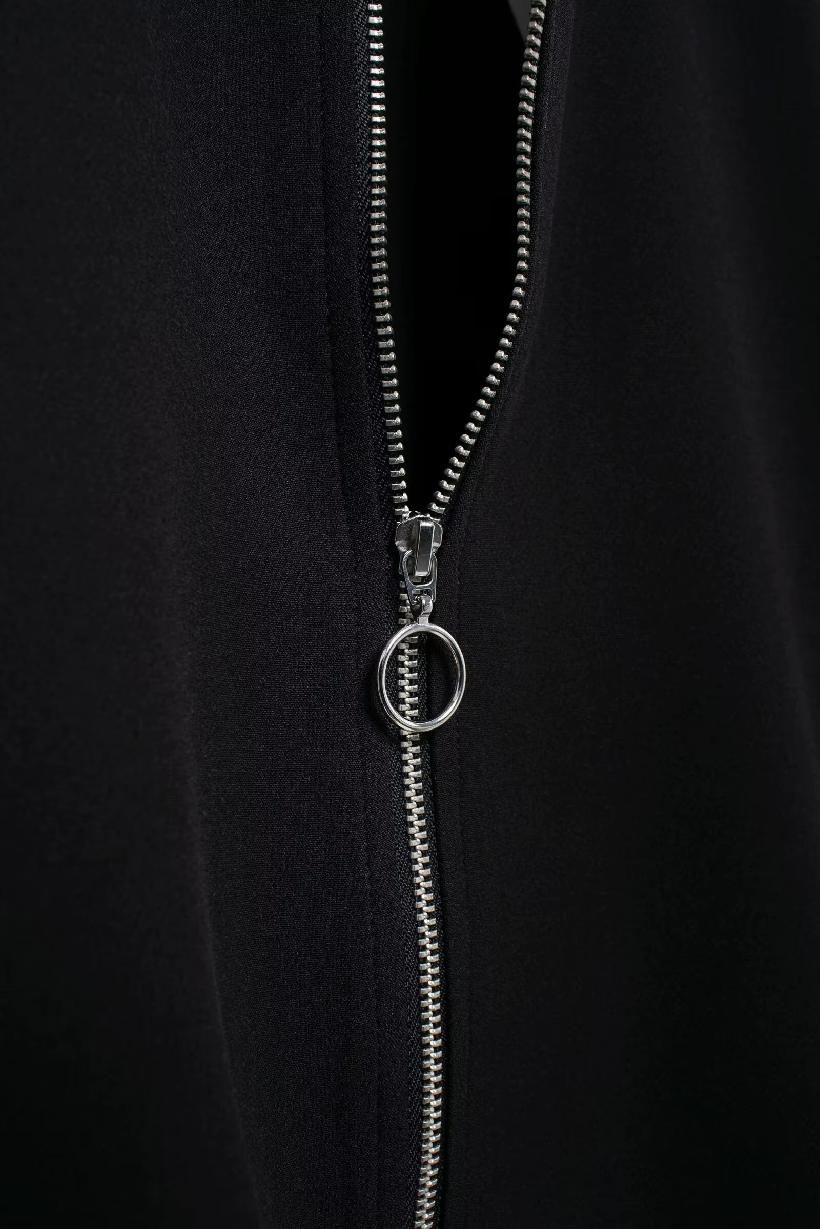 Isla Comfort Set - Stylish Black Suit!