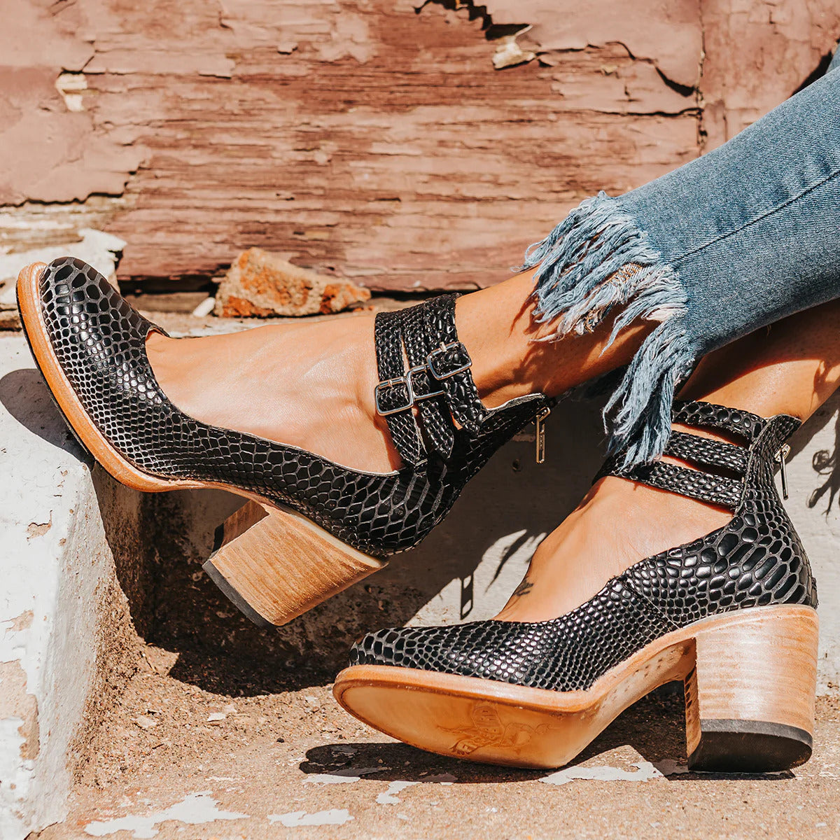 Ginevra™ | Multiple Straps and Thick Heel